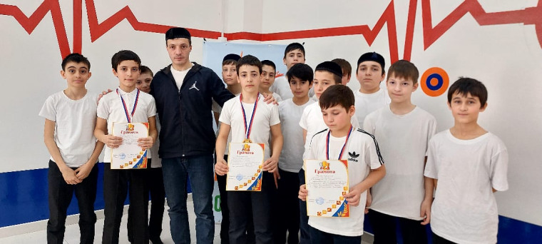 Турнир по настольному теннису.
